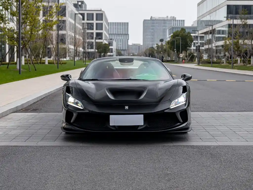 Ferrari F8 — миниатюра 2