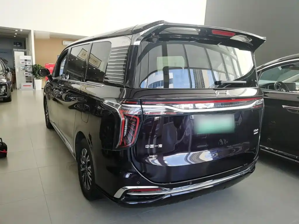 Hongqi Hongqi HQ9 PHEV — миниатюра 5