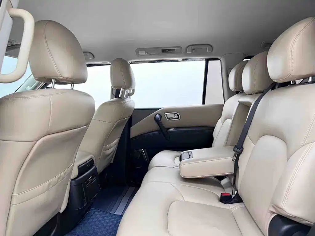 Nissan Patrol — миниатюра 13