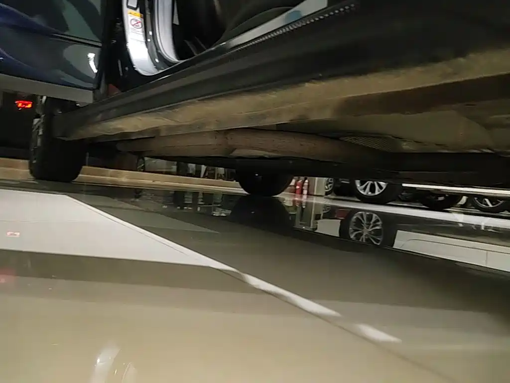Changan Eado PHEV — миниатюра 21