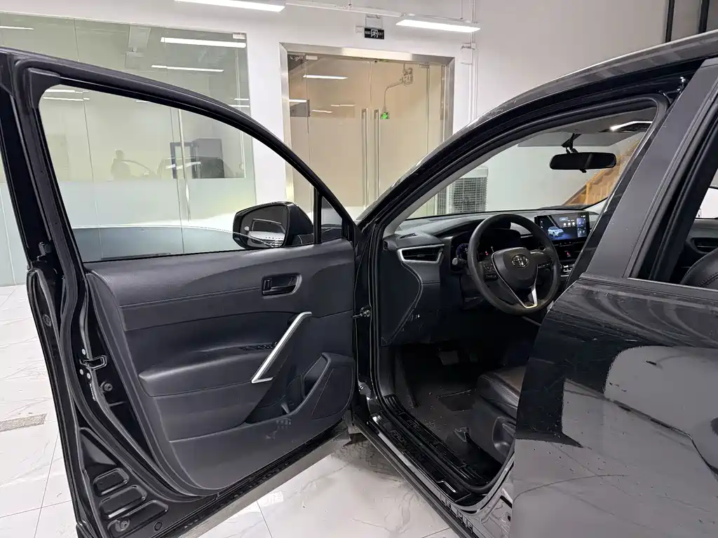 Toyota Frontlander — миниатюра 7