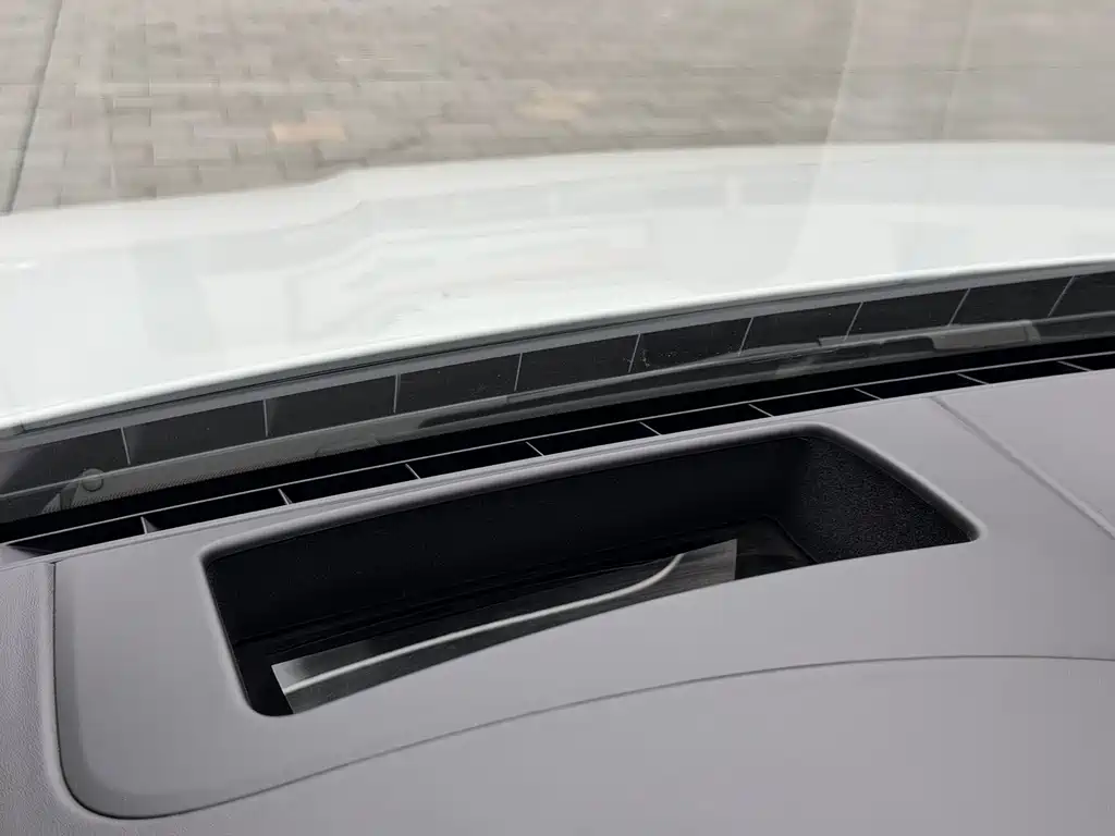 Porsche Cayenne — миниатюра 13