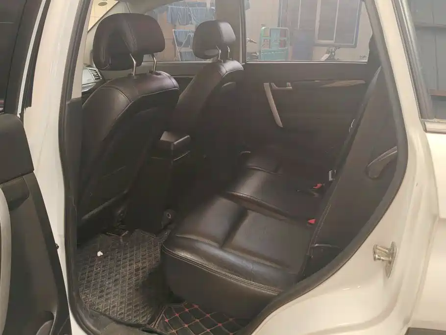 Chevrolet Captiva — миниатюра 11