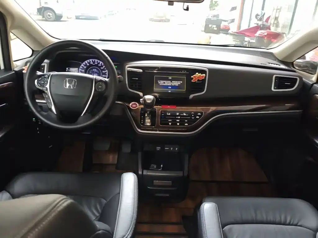 Honda Odyssey — миниатюра 10