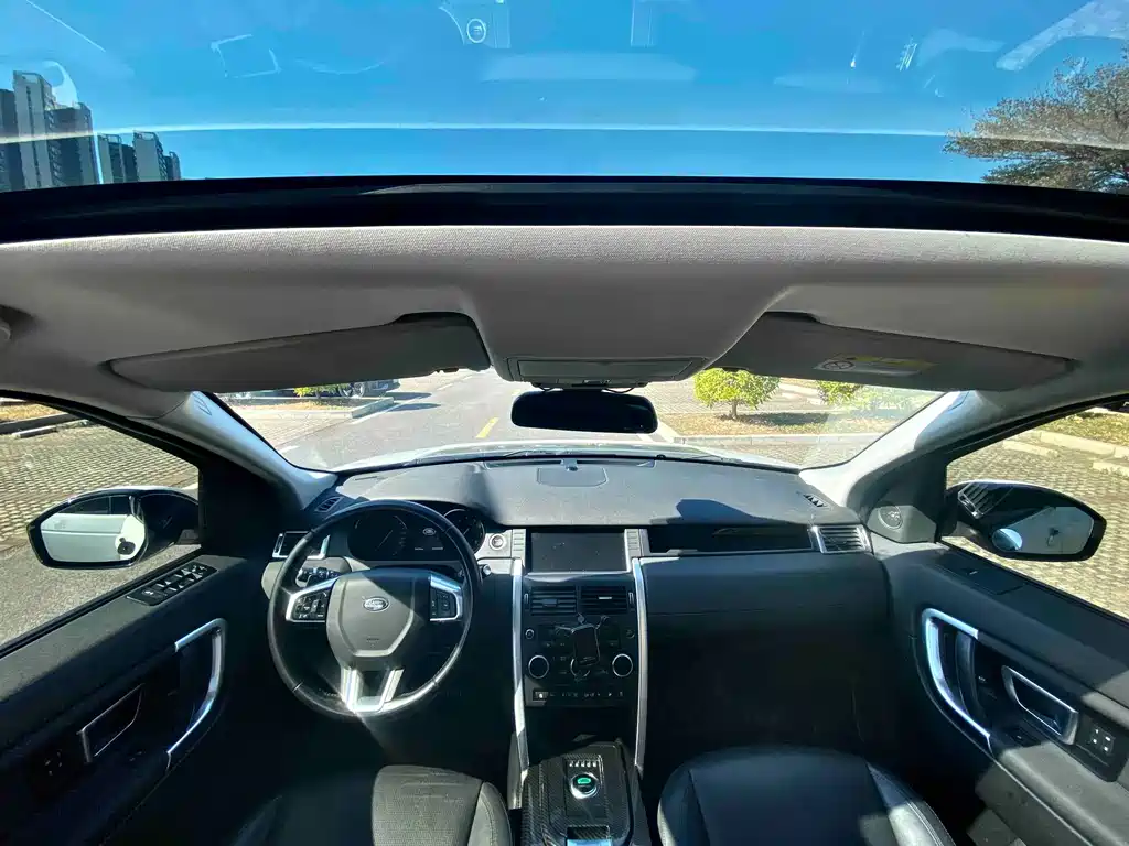 Land Rover Discovery Sport — миниатюра 23