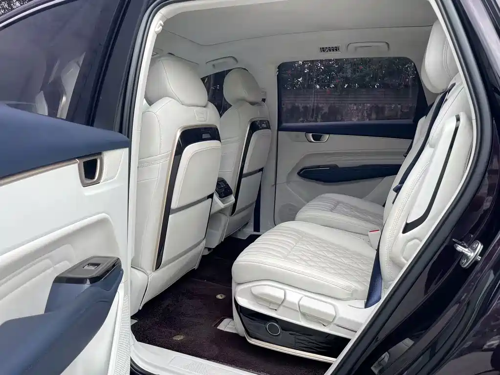 Wuling Victory — миниатюра 6