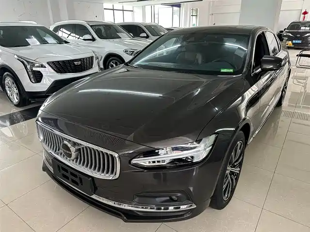 VOLVO S90 2021