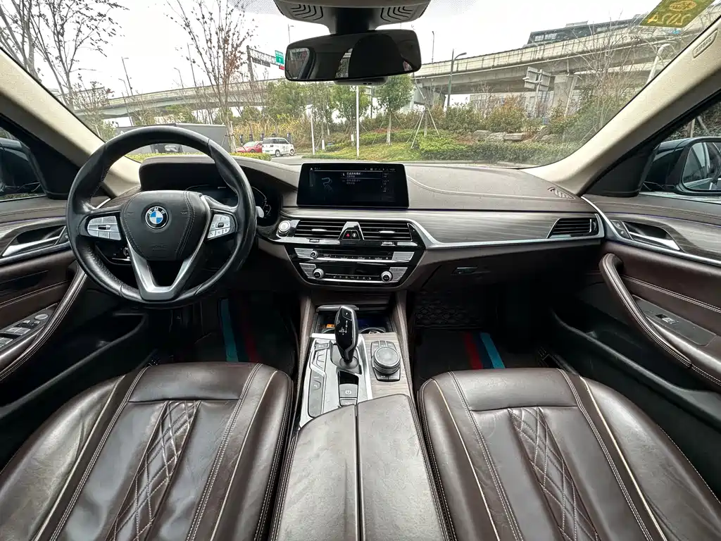 BMW 5 SERIES NEW ENERGY