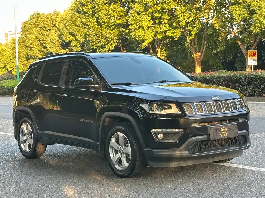 Jeep Compass — миниатюра 3