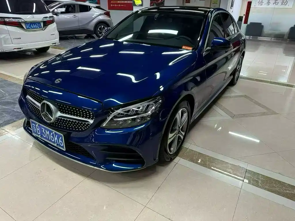 Mercedes-Benz C-Class 2021