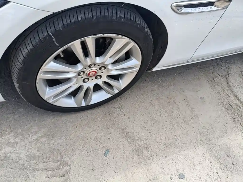 Jaguar XEL — миниатюра 23