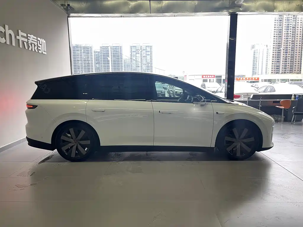 Li Auto Li i8 — миниатюра 7