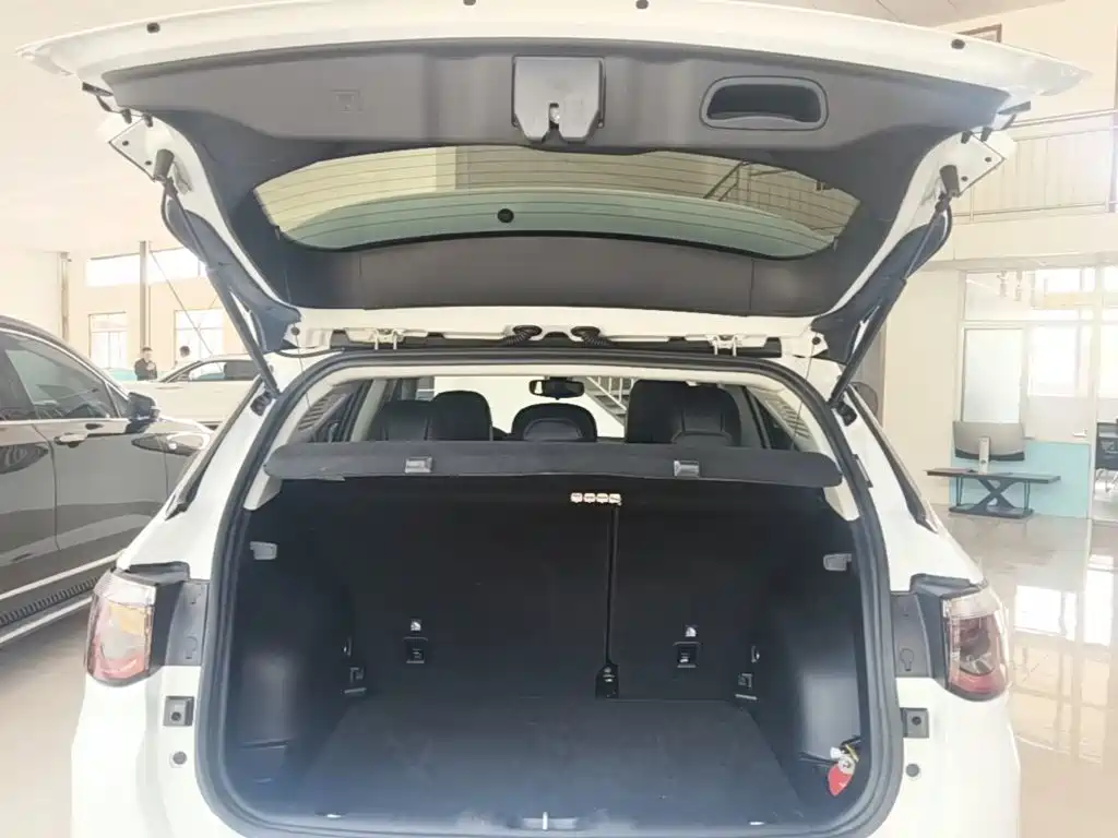 Jeep Compass — миниатюра 19