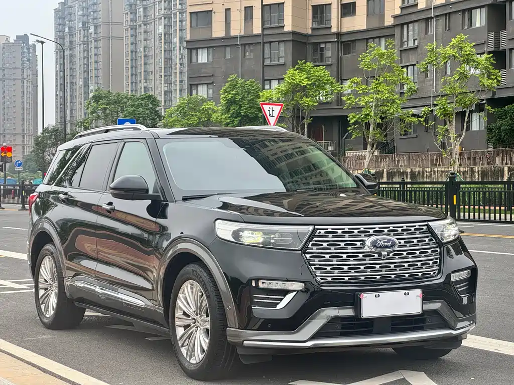 Ford Explorer EcoBoost 285 4WD Titanium Gold Edition 6 seats, фото 3