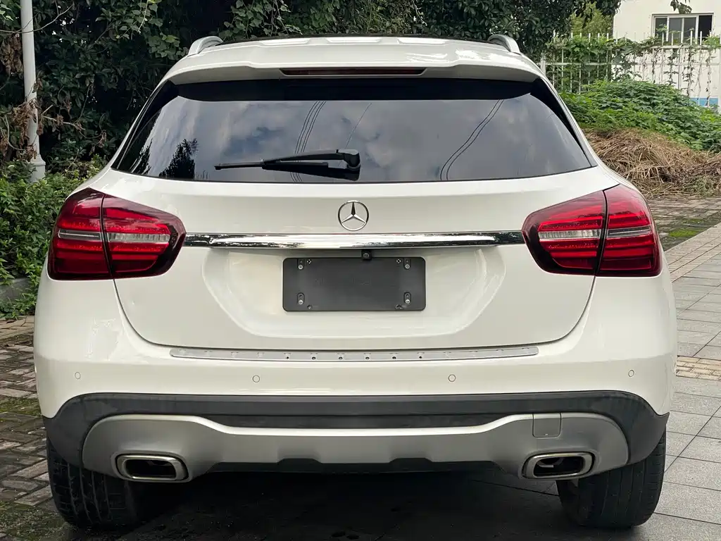 Mercedes-Benz GLA — миниатюра 5