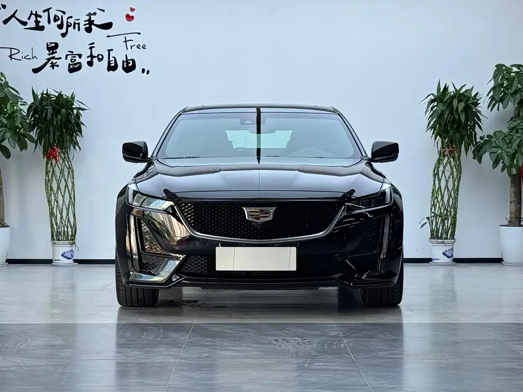 Cadillac CT5 — миниатюра 2