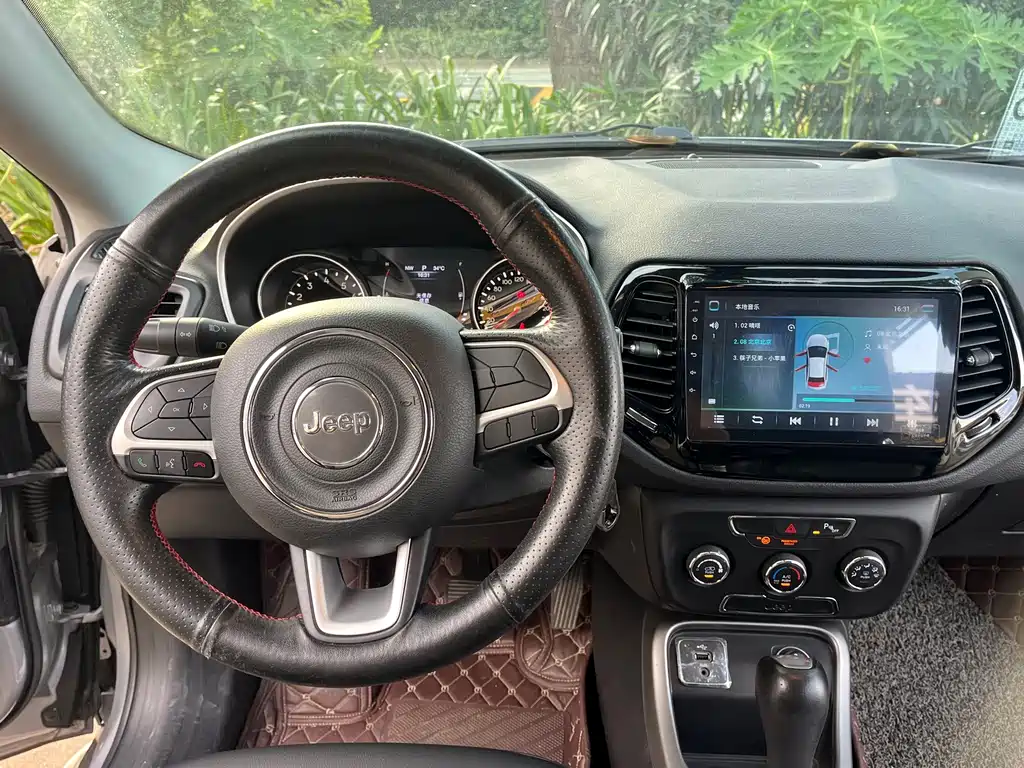 Jeep Compass — миниатюра 13
