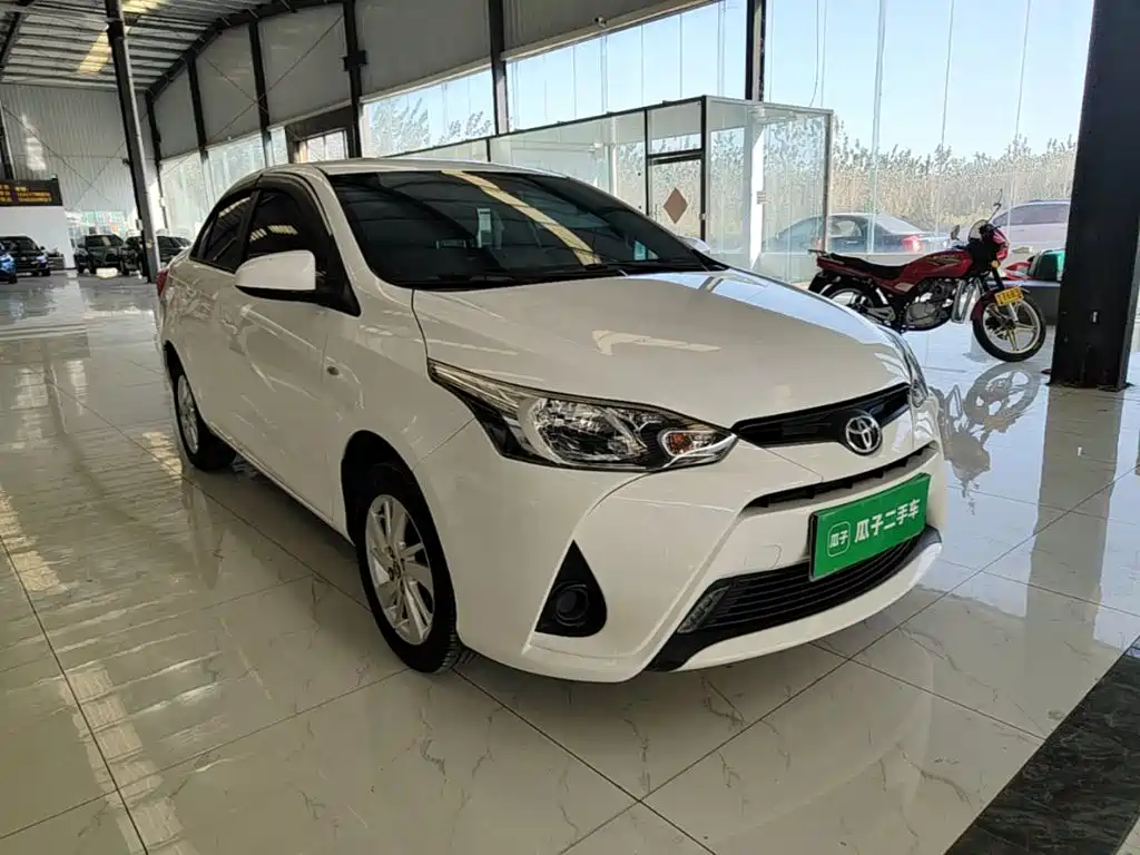 Toyota Yaris L — миниатюра 4