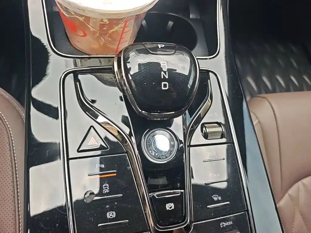 BYD Han — миниатюра 19
