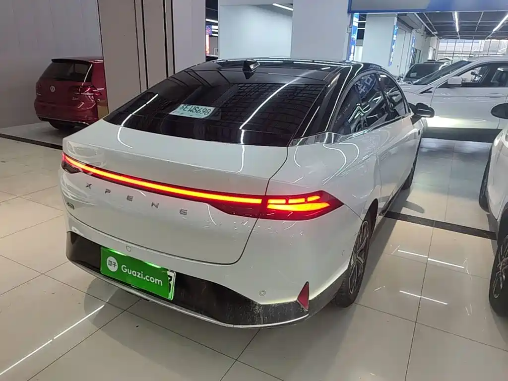 XPeng P5 — миниатюра 7