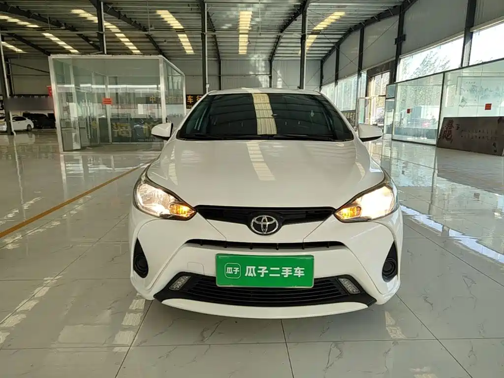 Toyota Yaris L — миниатюра 3