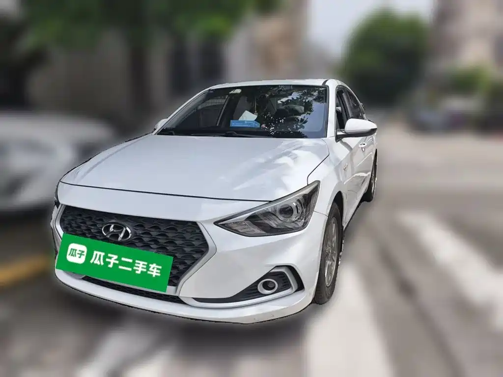 Hyundai Elantra — миниатюра 2
