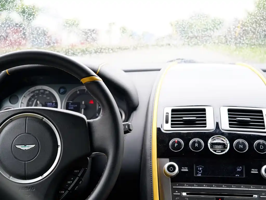 Aston Martin Rapide 2010 6.0L
