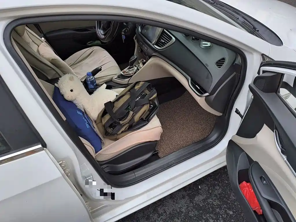 Buick Excelle — миниатюра 19