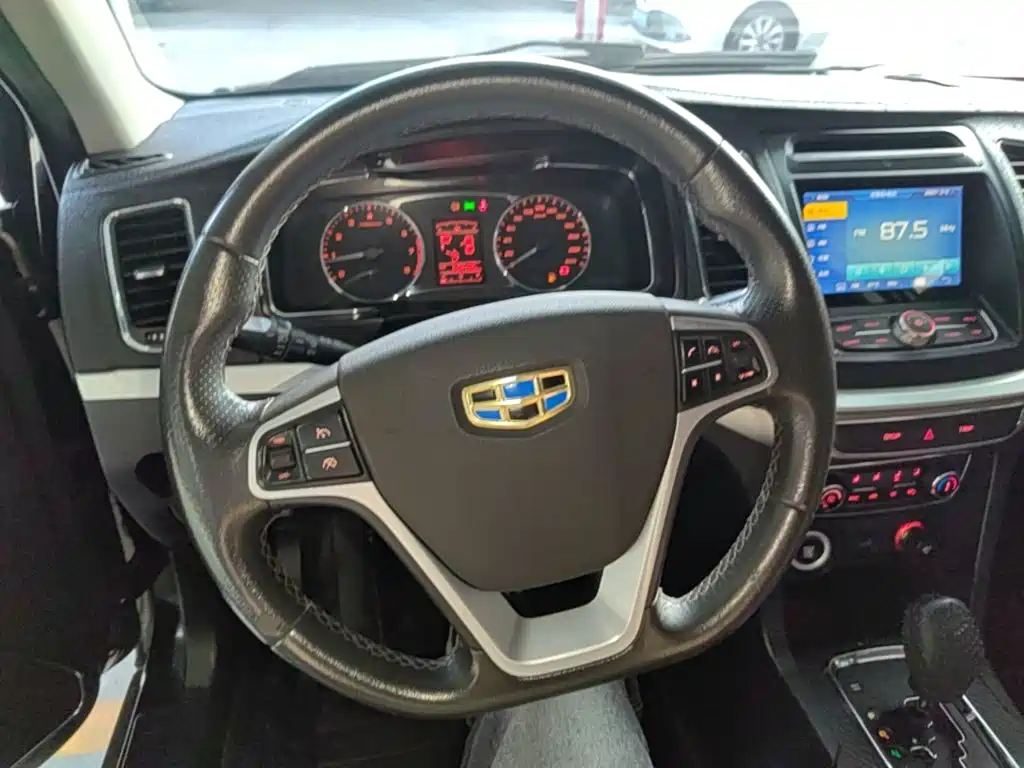 Geely Vision — миниатюра 11
