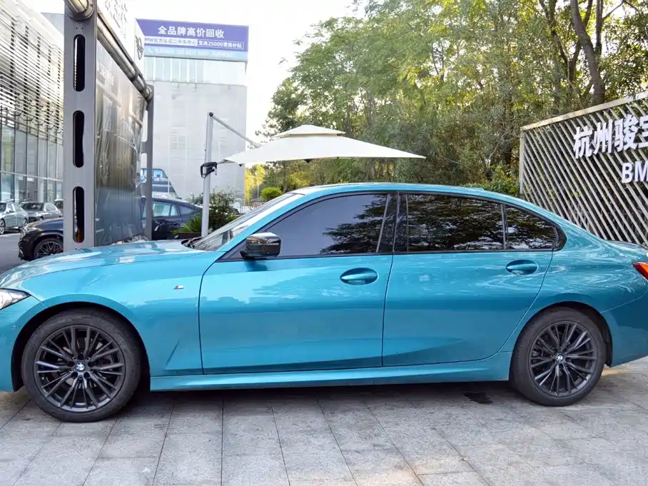 BMW 3 Series — миниатюра 3