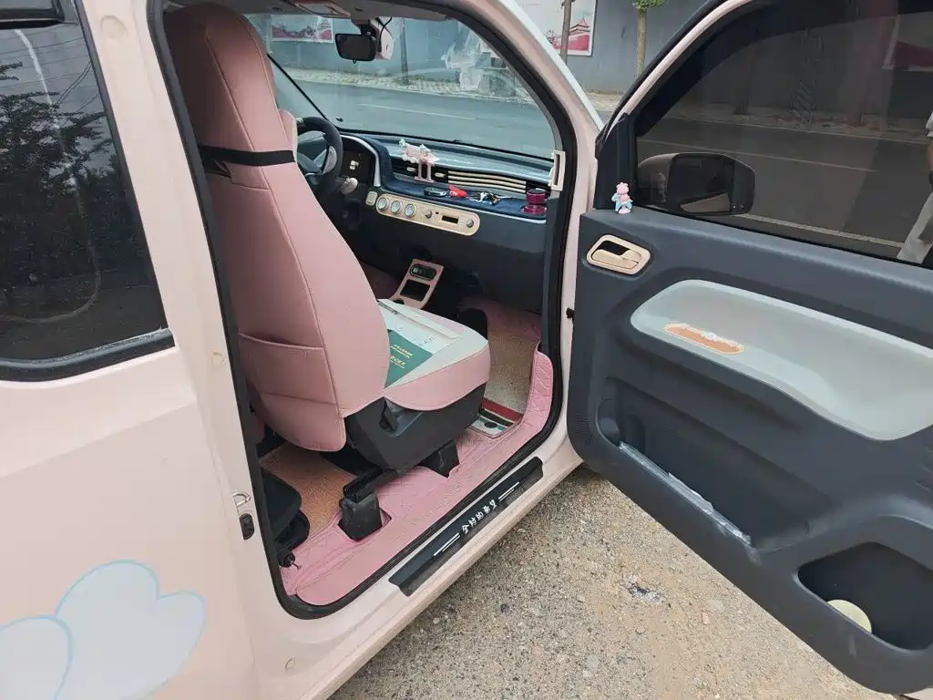 Wuling MINIEV — миниатюра 19