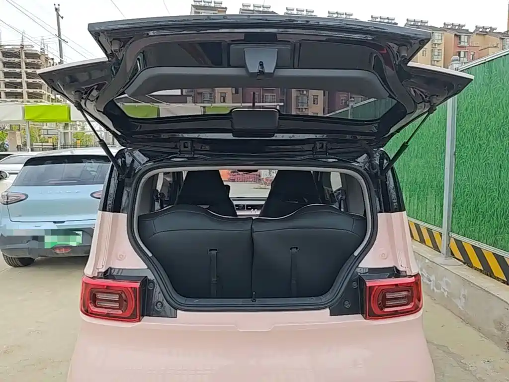 Wuling MINIEV — миниатюра 19