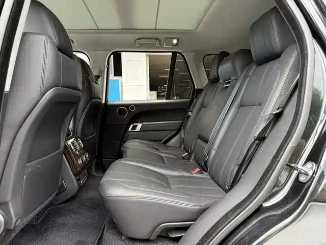 Land Rover Range Rover — миниатюра 10