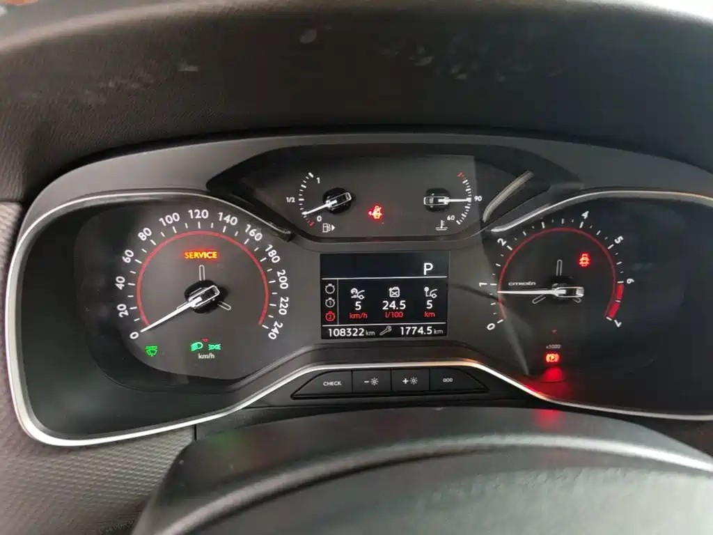 Citroen C6 — миниатюра 12