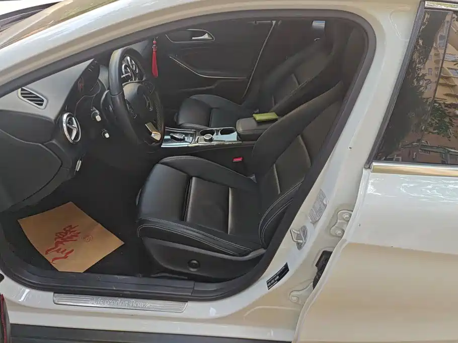Mercedes-Benz GLA — миниатюра 9