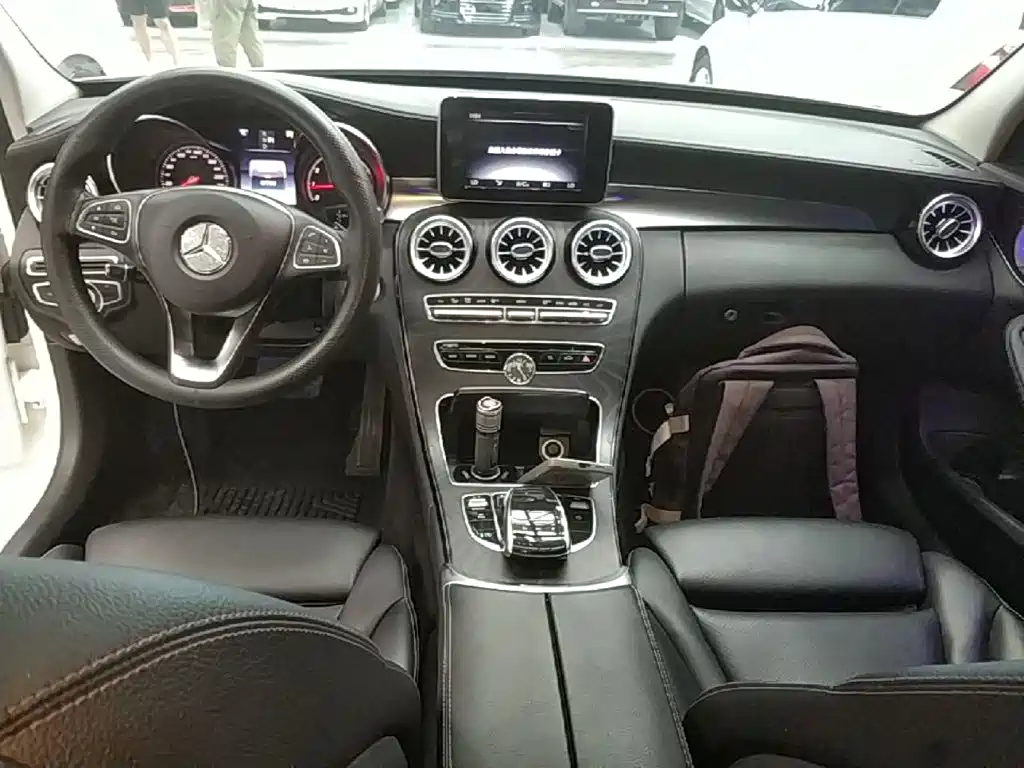 Mercedes-Benz C-Class — миниатюра 10