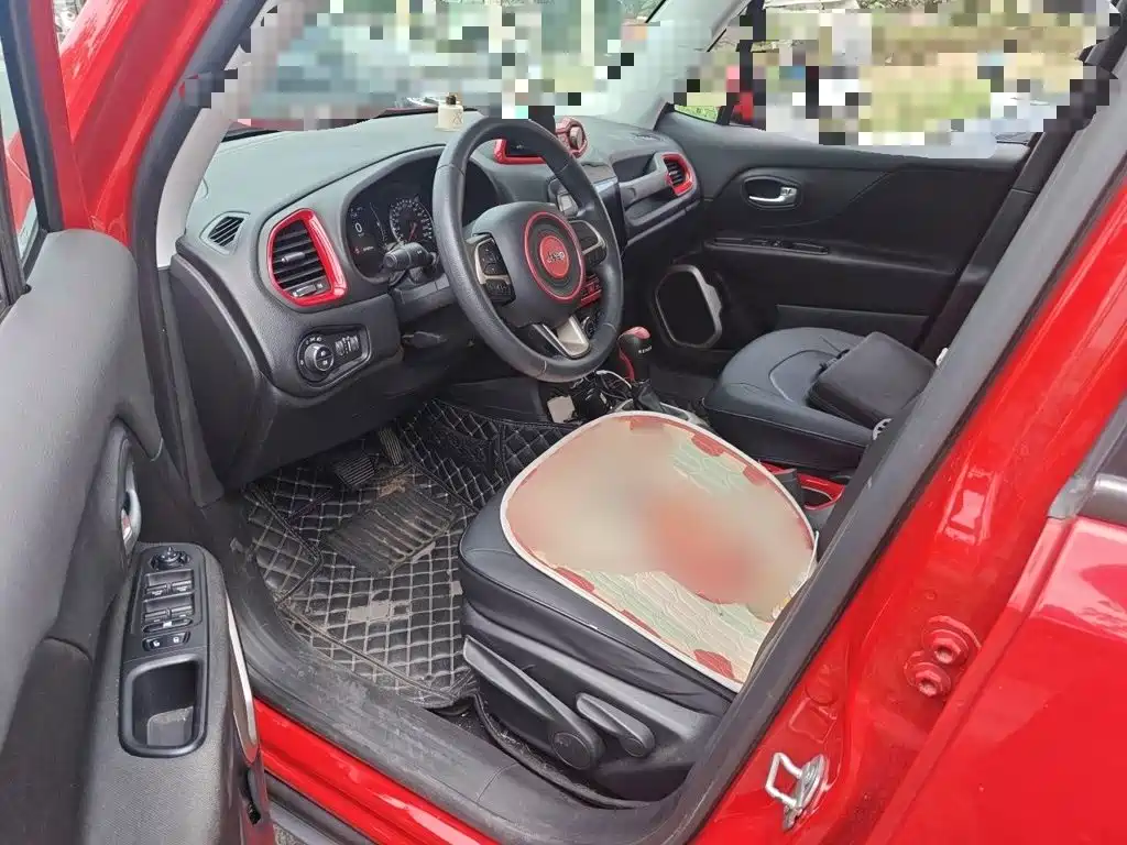 Jeep Renegade — миниатюра 14
