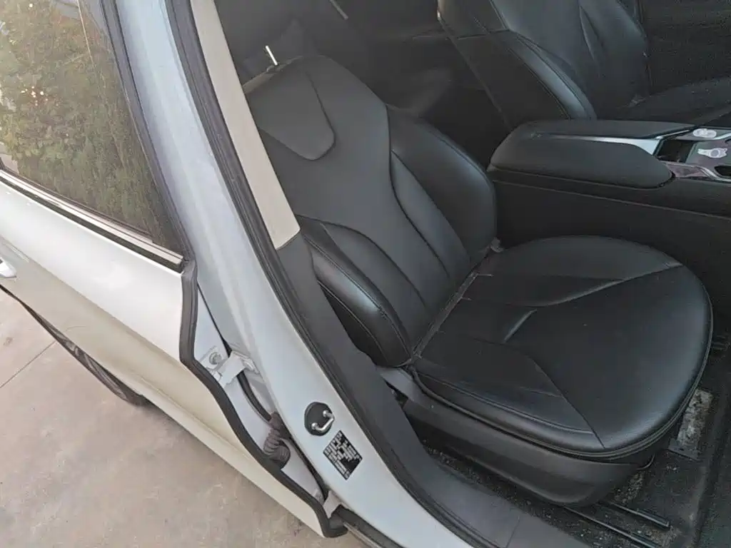 Hongqi Hongqi E-QM5 — миниатюра 25