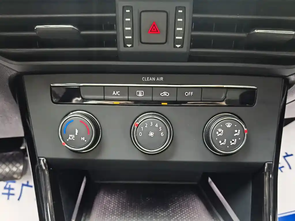 Volkswagen Passat — миниатюра 12