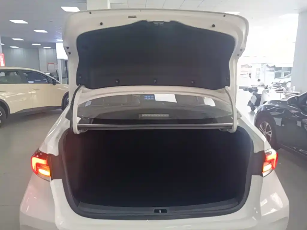 Toyota Corolla — миниатюра 15
