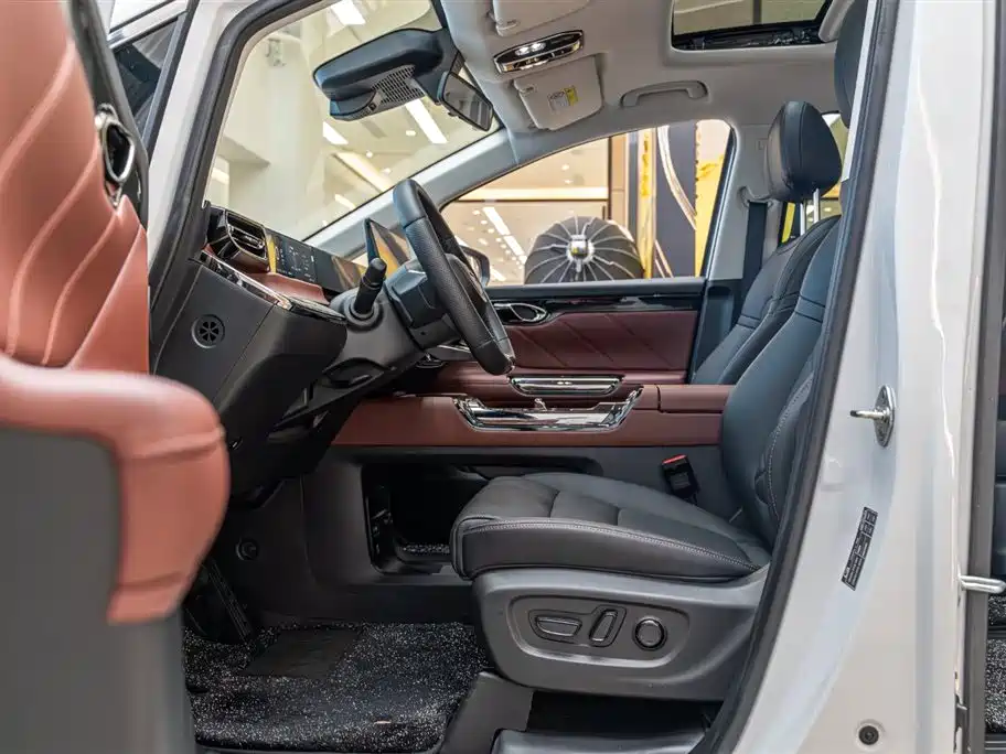 GAC TRUMPCHI E8 NEW ENERGY