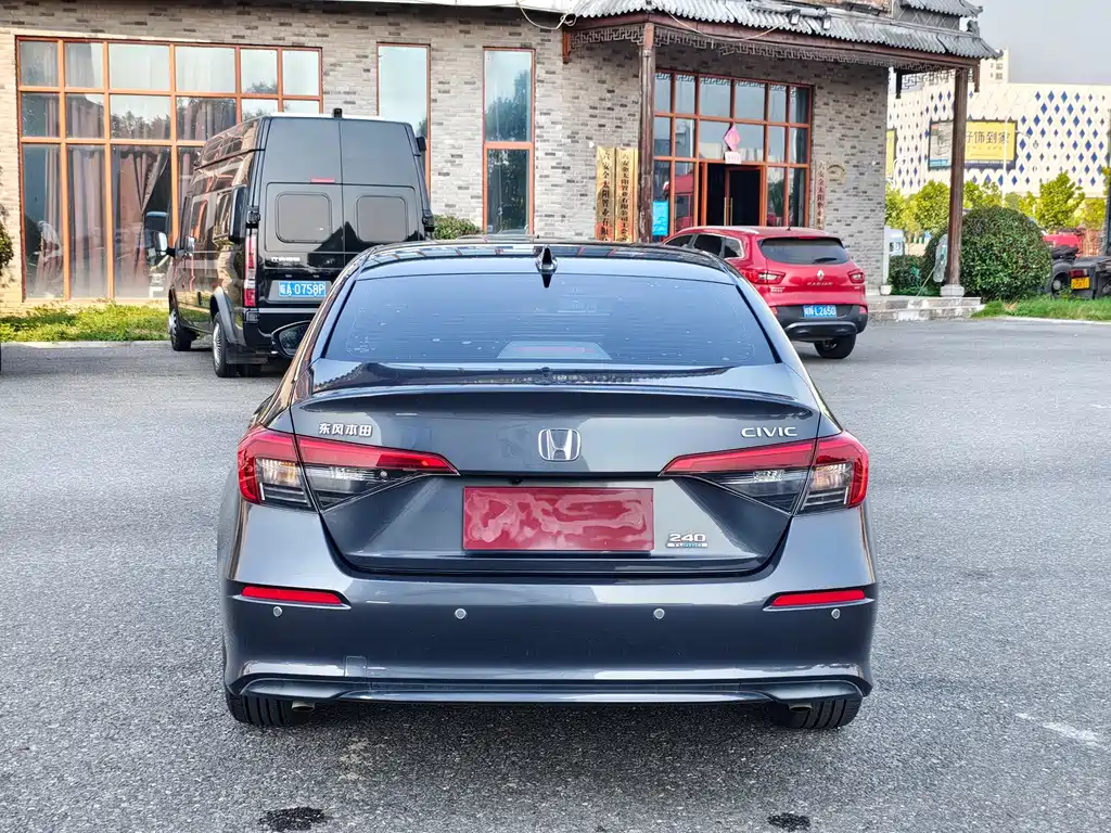 Honda Civic — миниатюра 8