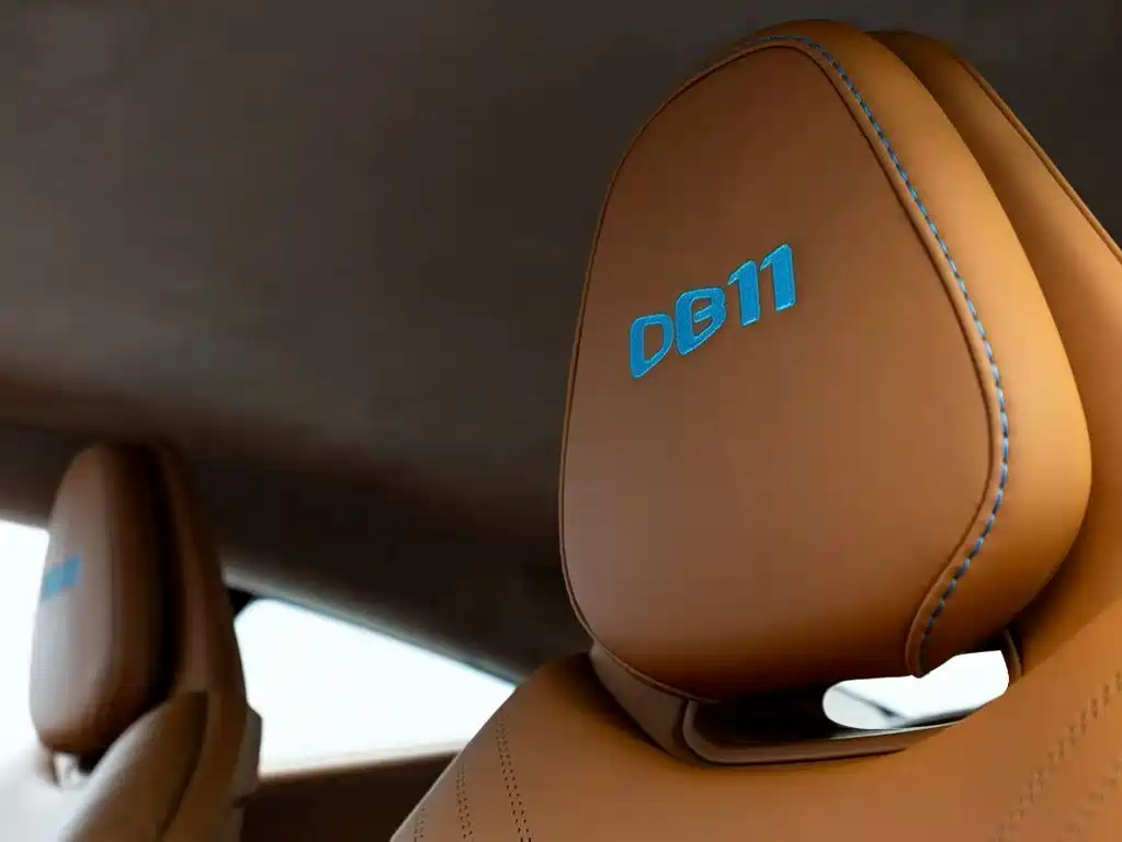ASTON MARTIN DB11
