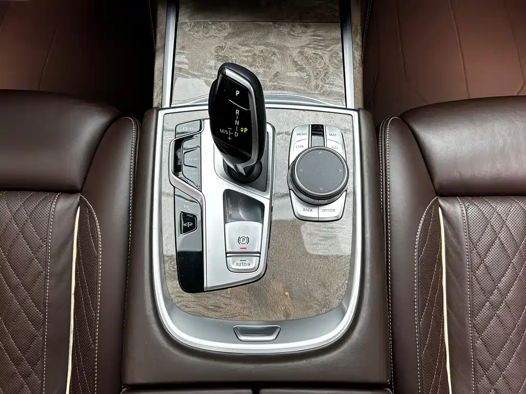 BMW 7 Series — фотографии объявления, Фото 17