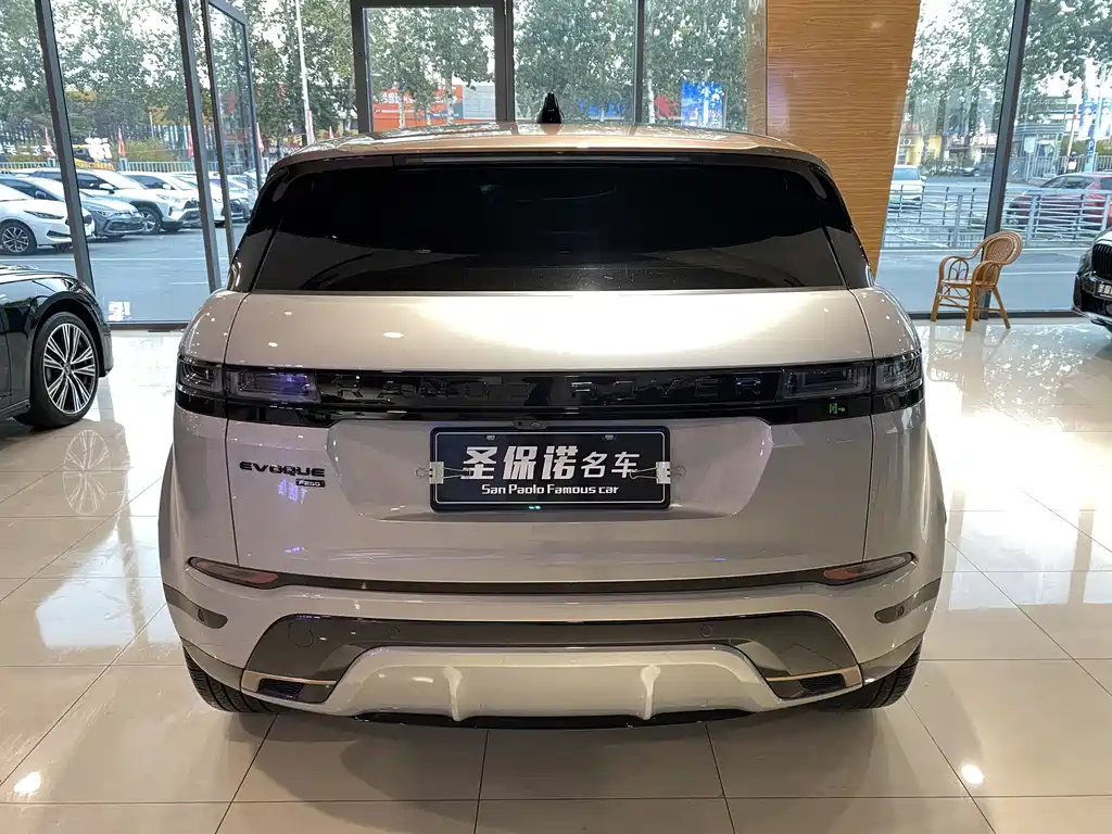 Land Rover Range Rover Evoque 2023 L 249PS