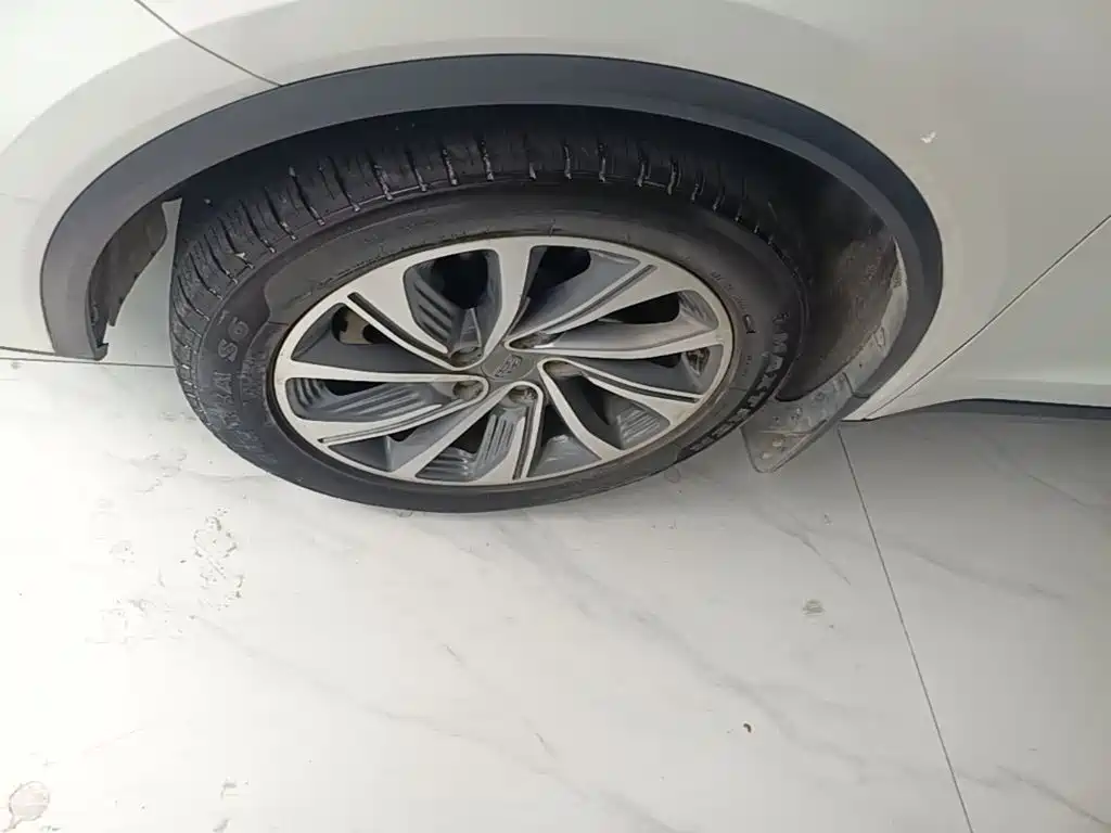 Geely Jia Ji — миниатюра 23