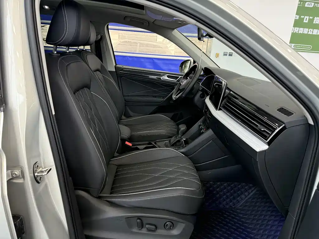 Volkswagen Tiguan L — миниатюра 10
