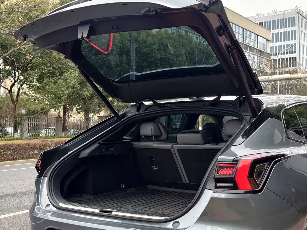 ZEEKR EXTREME KRYPTON 001