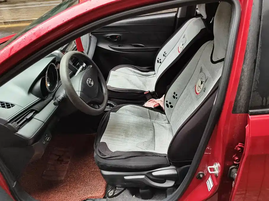 Toyota Yaris L — миниатюра 9