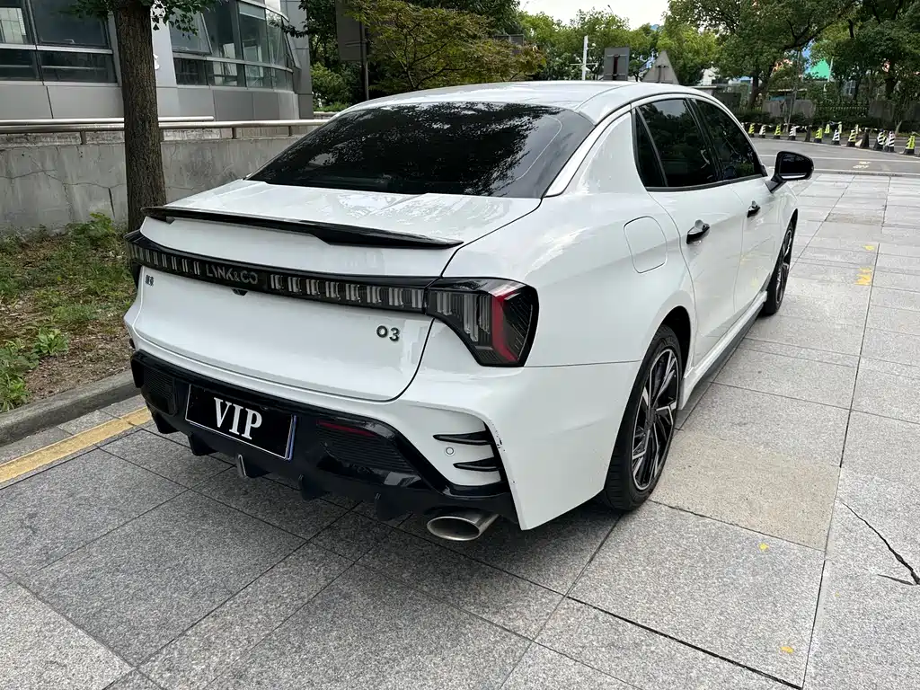 Lynk & Co 03 — миниатюра 10